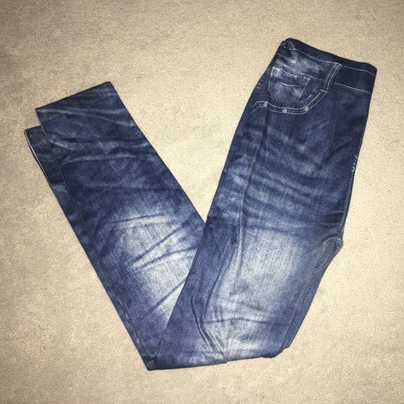 Fleece-lined Leggings that look like jeans! - Picture 1 of 6